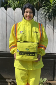 PT Adhi Guna Putera memesan Jas Hujan Acold